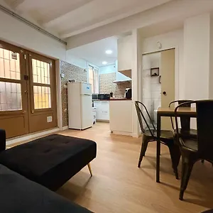 https://barceloneta-beach-house.topbarcelonahotels.com